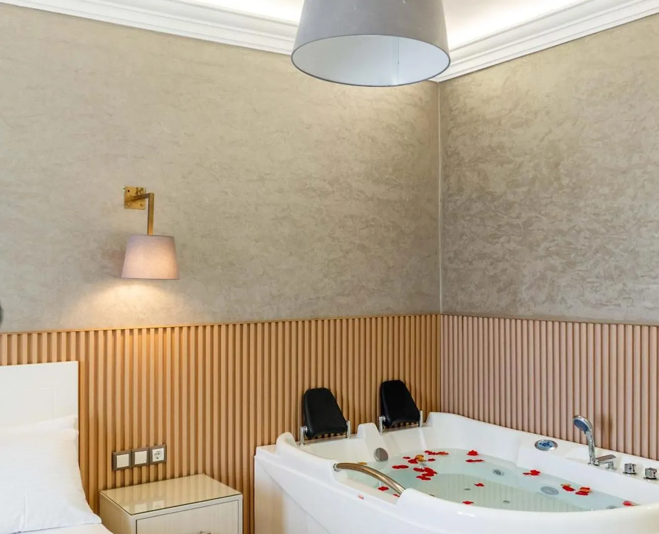 Hotel Mira Mare 卡萨米尔