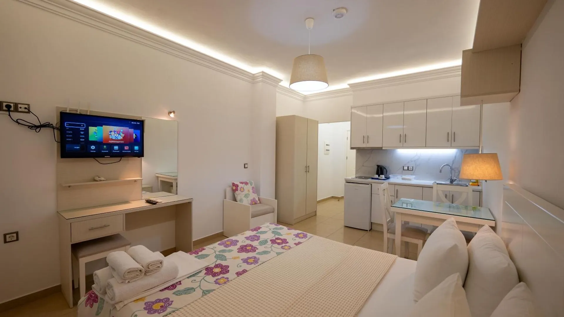 Hotel Mira Mare Ksamil