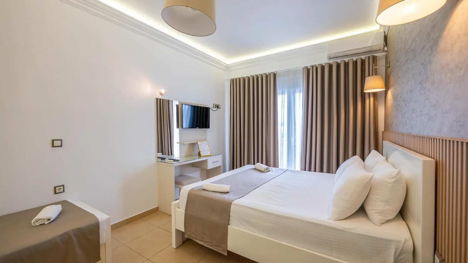 Hotel Mira Mare Ksamil